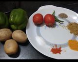 A picture of step 1 of Aloo Simla Mirch Ki Sabzi.