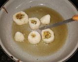 A picture of step 16 of Chawal ka pitha chatpta.