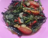 Foto langkah ke 9 dari resep Tumis Kangkung Saos Tiram.
