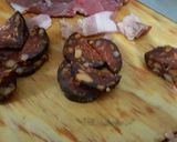 Foto del paso 7 de la receta: Tren de cerdo (carre con hueso) relleno bittersweet