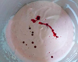 Foto del paso 7 de la receta: Helado de fresas casero con yogur griego de toffee