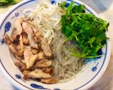 Hình bước làm 8 của món Miến trộn thịt đùi gà áp chảo