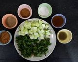 A picture of step 1 of Cucumber cooler.