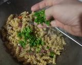 Foto langkah ke 6 dari resep Fusilli Aglio Olio.