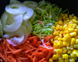 Foto del paso 1 de la receta: ENSALADA Dulce de Frutas🍎🍋y 🥕🥒🌽Vegetales...!