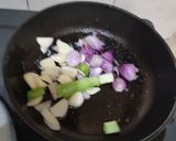 Foto langkah ke 3 dari resep Ikan Pindang bumbu Sarden.