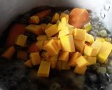 Foto del paso 2 de la receta: Guiso de papa con Atún a mi manera... 🙄🥔🥕🍛