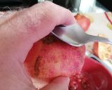 Foto del paso 2 de la receta: Truco de Cocina : Cómo pelar una granada fácil. Truco 1