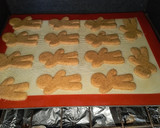 Foto del paso 4 de la receta: Galletitas semi Integrales de Jengibre y otras especias GLASEADAS