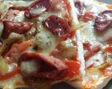 Foto langkah ke 4 dari resep Pizza roti tawar simpel.