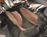 Une image de l'étape 10 de Filets de bar sauce crème à l'oseille et oignon.