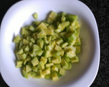 Foto del paso 1 de la receta: Ensalada de pepino y cebolla