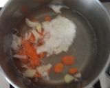 Foto langkah ke 2 dari resep Sayur Bening Tahu Wortel Soun ala Kak Tommy.