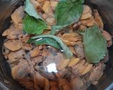 Foto langkah ke 1 dari resep Tumis Kerang Bumbu Rujak.