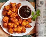 A picture of step 4 of Cornflakes Pohe Pakode.