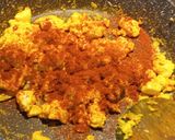 Une image de l'étape 4 de Tofu soyeux brouillé aux épices.