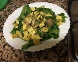 Foto del paso 4 de la receta Ensalada ligera de espinacas, setas y tofu