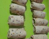 A picture of step 8 of Crispy raw banana roll.