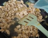 Foto langkah ke 4 dari resep Ayam Cincang Kecap untuk Isian Bakpao.