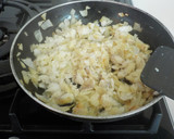 Foto del paso 7 de la receta: Pastel de bacalao y patatas gratinado al horno