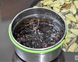A picture of step 9 of Plum and jaggery chutney recipe.