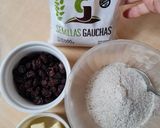Foto del paso 1 de la receta: Galletas de harina de "trigo" sarraceno y pasas 🍇