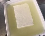 Une image de l'étape 4 de Concombres Noa marinés au jus de raisin blanc, olives noires, feta et persil.