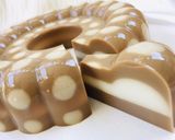 Foto langkah ke 7 dari resep Puding Polkadot (mocca).