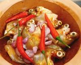 Hình bước làm 1 của món Cá sơn kho khô