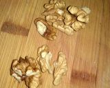 Фото кроку 2 до Салат из капусты с орехами и гранатом.