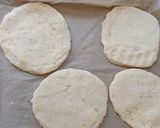 A picture of step 3 of Potato pizzas with a little diffence.