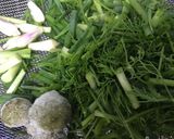 Hình bước làm 1 của món Canh cá chép nấu riêu