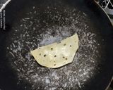पापड कोन (papad cone recipe in marathi) रेसिपी स्टेप 2 फोटो 