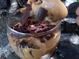Postre en copa navideño