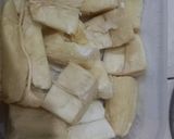 Foto langkah ke 2 dari resep Singkong Goreng Empuk.