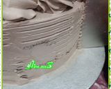 A picture of step 13 of Chocolate Cake.