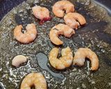 Foto del paso 2 de la receta: Arroz con Almejas, Langostinos y Calamares