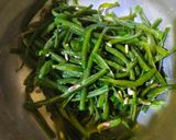 Foto langkah ke 1 dari resep Jukut Bejek Kacang Panjang.