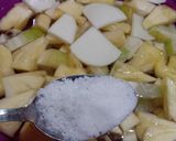 Foto langkah ke 1 dari resep Asinan Buah Bogor.