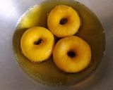 Foto langkah ke 4 dari resep Donat Labu Sekali Proofing.