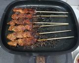 Foto langkah ke 5 dari resep Sate ayam manis.