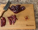 A picture of step 1 of Camarones Diablo.