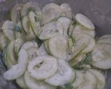 Foto langkah ke 4 dari resep Mizeria - Salad Mentimun Polandia.