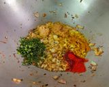 A picture of step 2 of Dahi Bhindi.