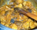 A picture of step 2 of Achaari baingan aloo.