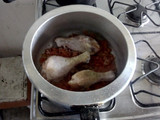 Sudado de pollo con papas criollas