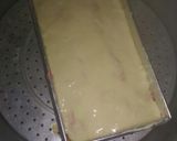 Foto langkah ke 5 dari resep Bolu Kukus Semangka Tanpa Mixer.
