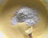 Piskótatekercs recept fázis 2 fotója