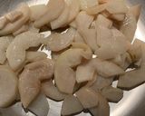 A picture of step 2 of Pear, Gorgonzola and Red Onion Pizza.