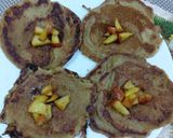 A picture of step 6 of Apple pancakes.